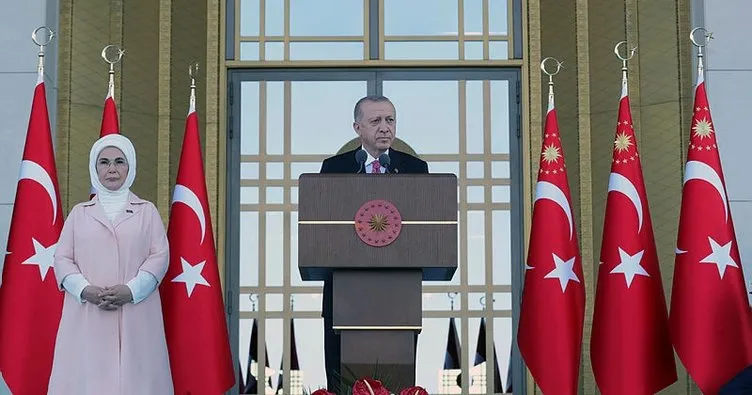 Son dakika... Başkan Erdoğan şehit yakınları ve gazilere seslendi: Şehadete yürümek için bir an bile tereddüt etmeyecektim