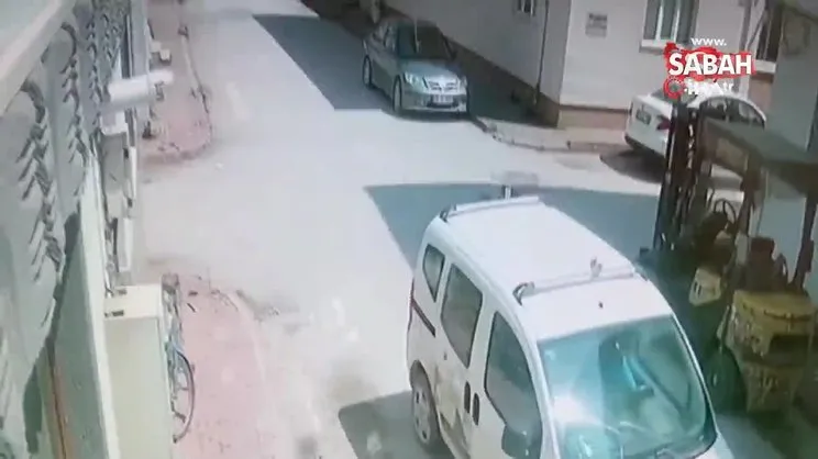 Motosikletteki gençlerin kazası kamerada | Video