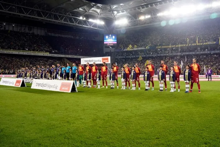 Son dakika haberi: Cristiano Ronaldo Süper Kupa favorisini açıkladı! Galatasaray mı, Fenerbahçe mi?