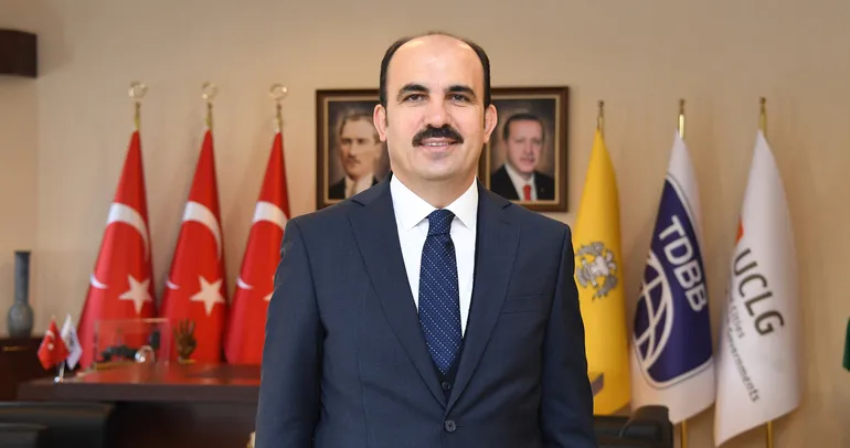 Konya Büyükşehir Belediye Başkanı Altay, büyüklerimiz ve kahraman gazilerimiz için vefa umresi projesinin müjdesini verdi