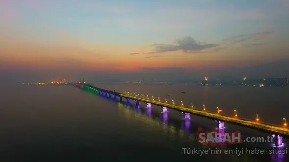 Dünyanın en uzun deniz köprüsü açıldı