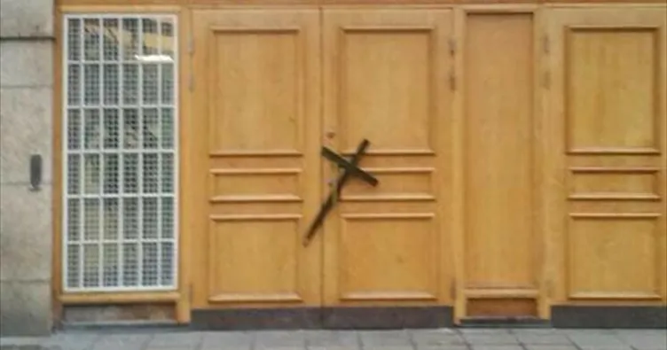 İsveç’te camilere ırkçı saldırılar