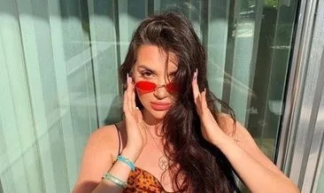 Ünlü şarkıcı Rafet El Roman’ın kendi gibi şarkıcı kızı Su El Roman sosyal medyayı çalkaladı! Su El Roman’dan ’Fake Love’ sürprizi