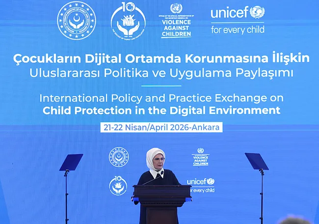 emine-erdogan-teknoloji-sirketlerinin-cocuk-dostu-tasarim-yapmalari-zorunluluktur-1776784598434.jpeg Emine Erdoğan: “Teknoloji şirketlerinin çocuk dostu tasarım yapmaları zorunluluktur”