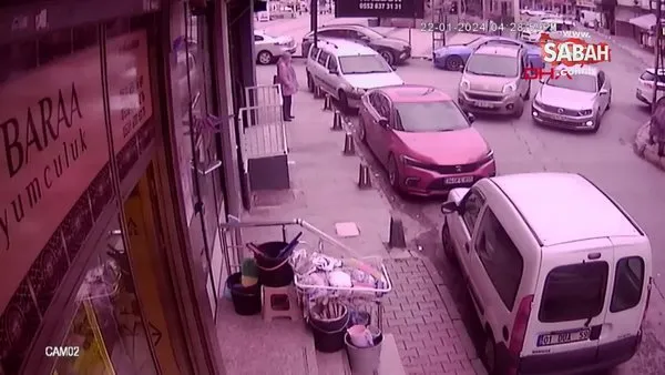 Gaziosmanpaşa'da yol verme tartışması: Sürücülerden biri diğerini silahla vurdu! | Video