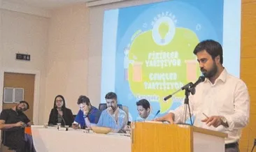 AK Partili gençler münazara yaptı
