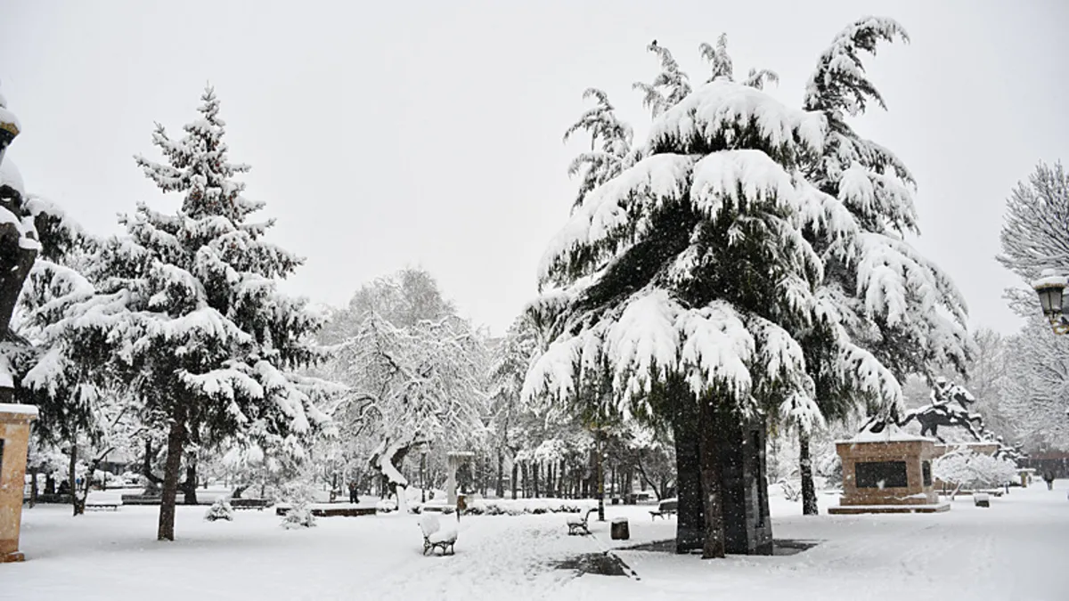 İstanbul’a kar yağacak mı, ne zaman, bu hafta mı? Okulların açılacağı pazartesi gününe dikkat!