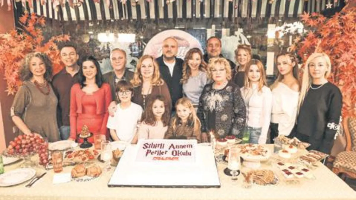 İlk afiş görücüye çıktı