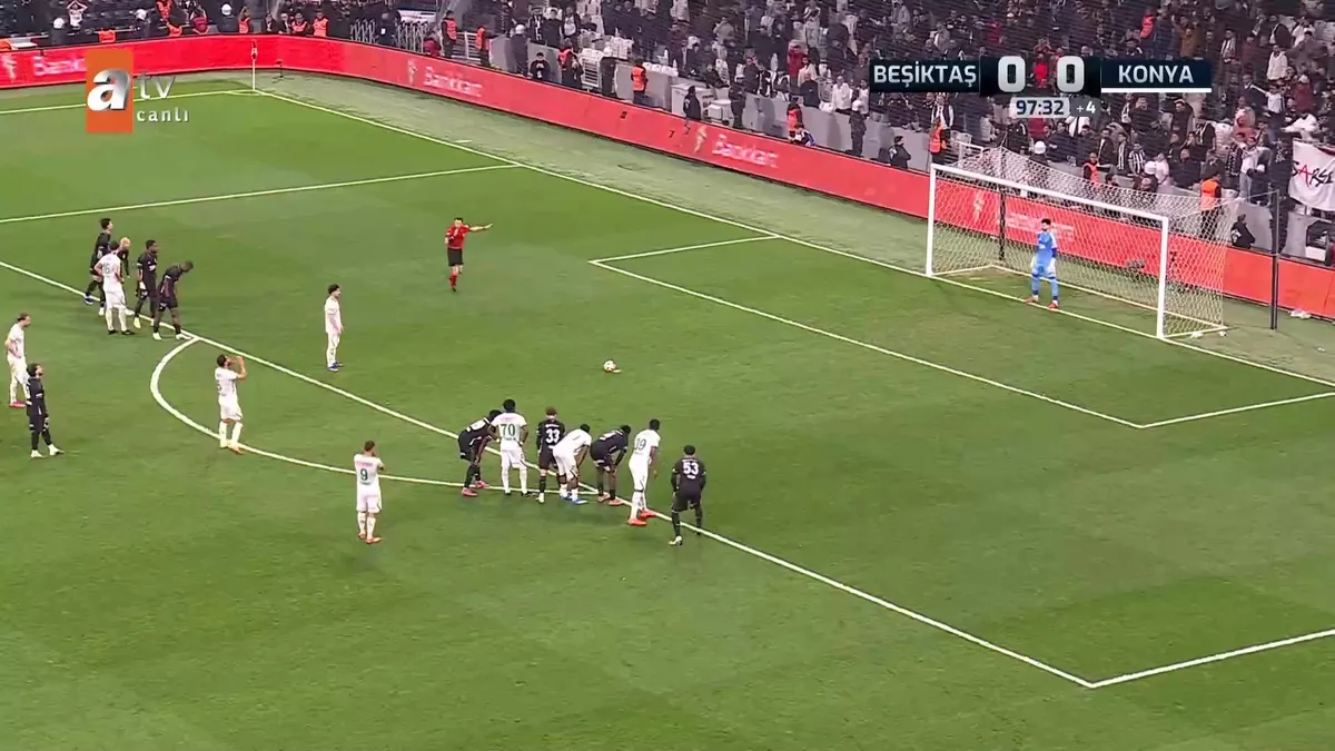 GOL | Beşiktaş 0-1 TÜMOSAN Konyaspor videosunu izle