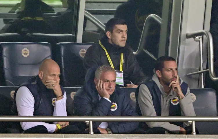 Fenerbahçe’den bomba transfer! Mourinho gözünü iki yıldıza dikti