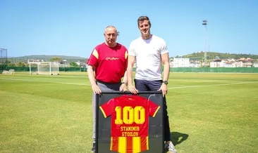 Göztepe’den Stoilov’a 100.maç forması!