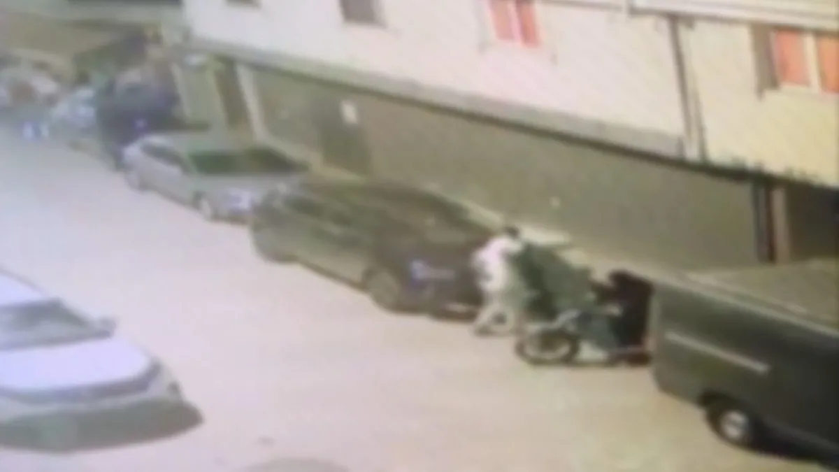 Motosikletleri çalıp sattılar… İkisi de yakalanıp tutuklandı Motosikletleri çalıp sattılar… İkisi de yakalanıp tutuklandı