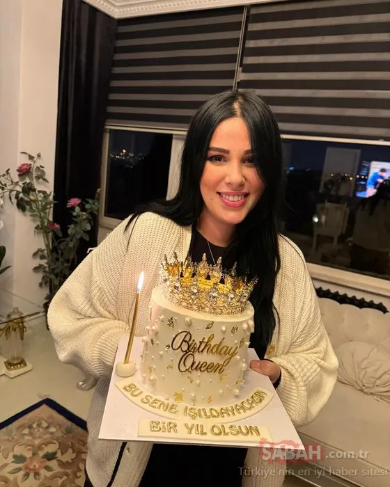 Tuğçe Tayfur’dan doğum gününde duygusal paylaşım! Babası Ferdi Tayfur’u unutmadı! Bu yıl bir kanadım daha gitti