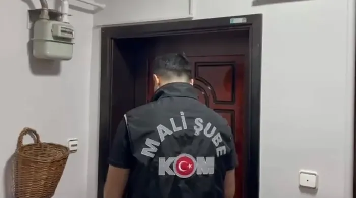 son-dakika-bakan-gurlek-duyurdu-8-ilde-haksiz-fiyat-artisi-operasyonu-13-sirkete-denetim-kayyimi-atandi-1781250479586.jpg