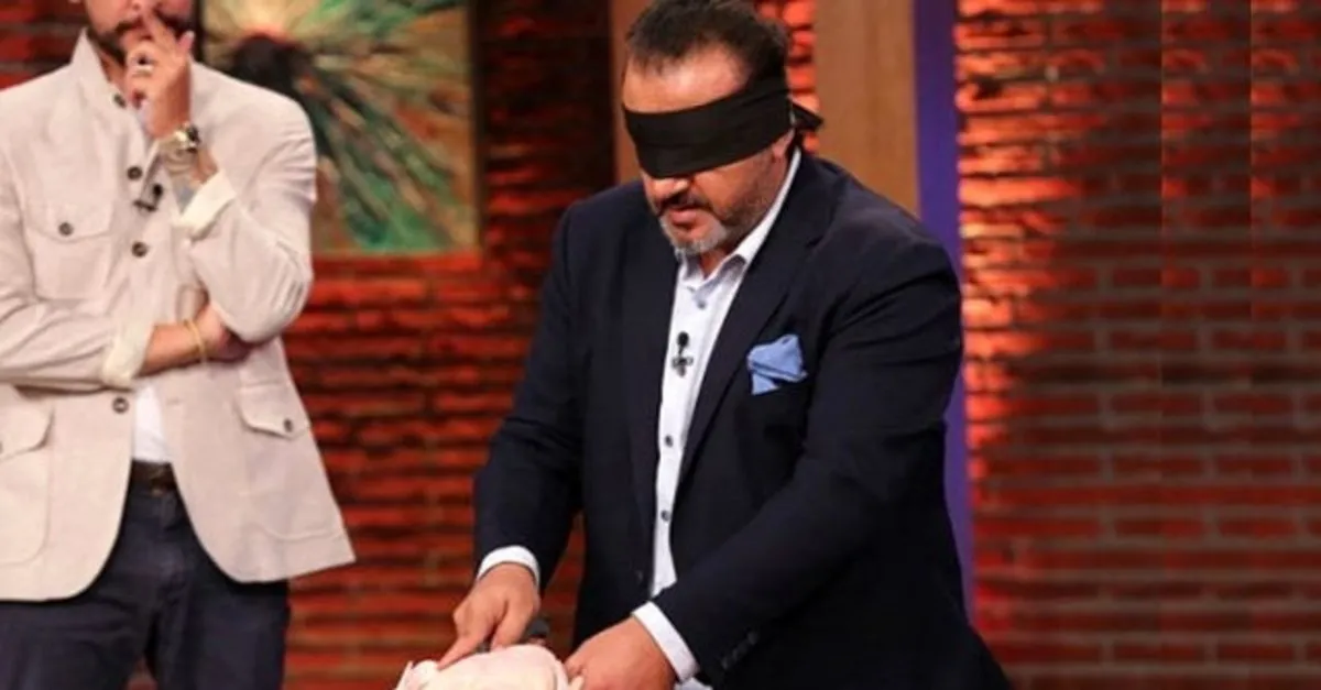 Masterchef Jurilerinden Mehmet Yalcinkaya Nin Sol Elini Neden Sakladigi Ortaya Cikti Mehmet Sef In El Parmaklari Yillar Once Medya Haberleri