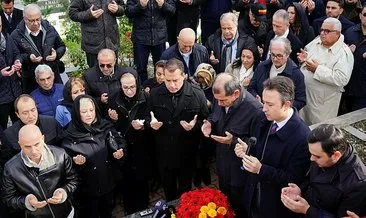 Galatasaray Eski Başkanı Mustafa Cengiz kabri başında dualarla anıldı