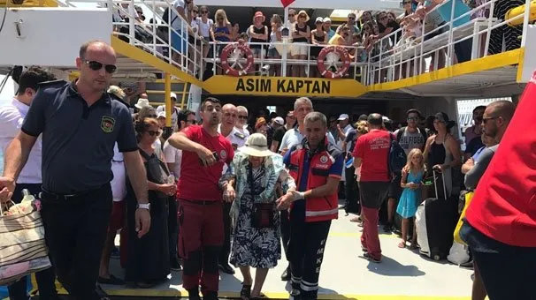 205 Türk vatandaşını taşıyan feribot Bodrum’a geldi