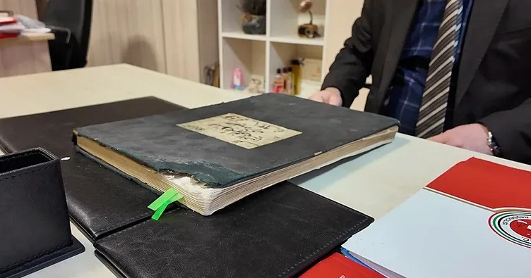 Depodan 100 yıllık adli emanet defteri çıktı