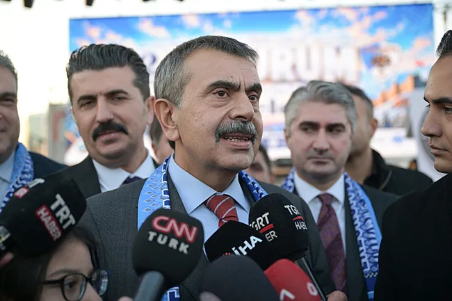 bakan-tekin-farkindalik-olusturmak-icin-boyle-bir-adim-atmaya-karar-verdik-1792694162807.jpeg Bakan Tekin: “Farkındalık oluşturmak için böyle bir adım atmaya karar verdik”