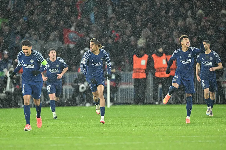 Son dakika haberi: Şampiyonar Ligi’nde muhteşem geri dönüş! Guardiola’ya bir darbe daha...