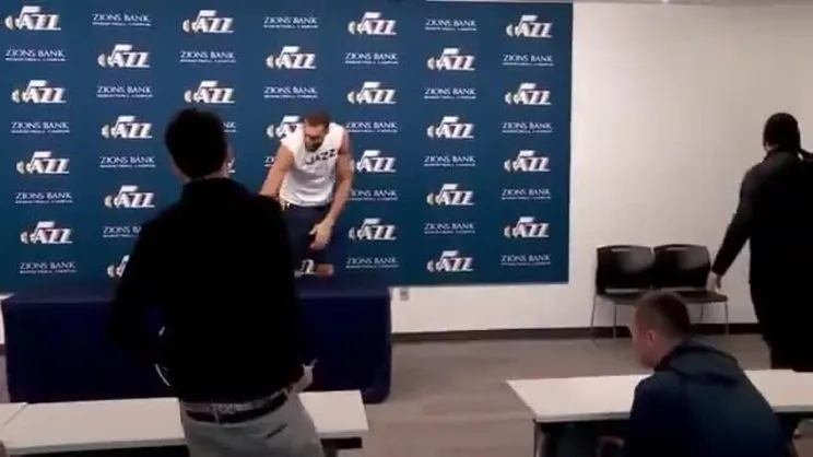 Virüs ile dalga geçen Rudy Gobert koronavirüse yakalandı!