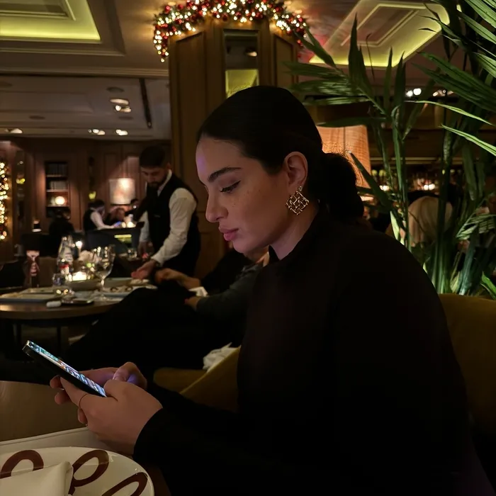 Doğuma günler kala yeni poz geldi! Melisa Aslı Pamuk beğeni yağmuruna tutuldu: Hamilelik en çok sana yakıştı...