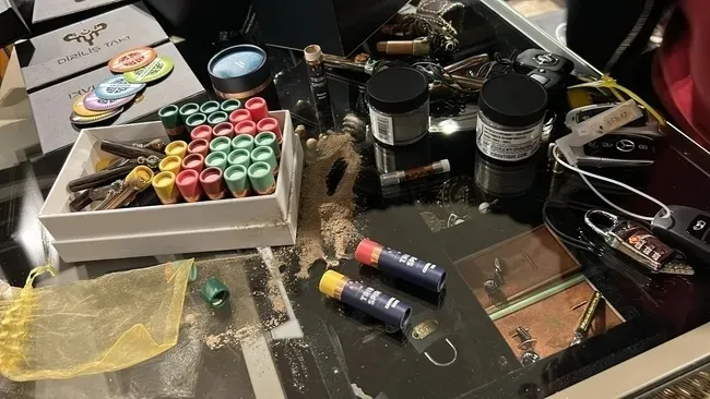 ‘Birçok kez şahit oldum’ diyerek tek tek anlattı: Garipoğlu’nun şoförü Akçay’ın ifadesi ortaya çıktı... İşte partiye katılan ünlüler