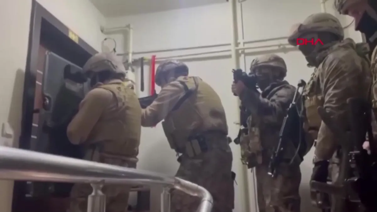 İstanbul Sultanbeyli’de silah imalatı yapan şüpheli yakalandı | Video videosunu izle İstanbul Sultanbeyli’de silah imalatı yapan şüpheli yakalandı | Video videosunu izle