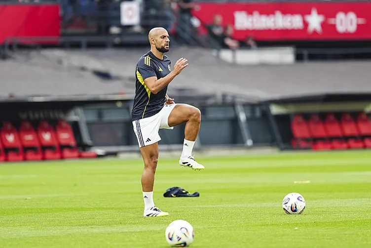 Fenerbahçe'de 2 yıldız takımdan ayrılıyor! Kanarya kasayı dolduracak... 8 Fenerbahçe’de 2 yıldız takımdan ayrılıyor! Kanarya kasayı dolduracak...