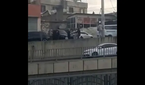 yer-diyarbakir-iki-grup-arasinda-cikan-kavgada-3-kisi-hayatini-kaybetmisti-silahli-catismanin-goruntuleri-orta-1790146720856.jpg