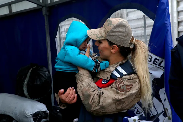 SON DAKİKA | Suriyelilerin onurlu ve düzenli geri dönüşü için düğmeye basıldı! İki aşamalı plan hazır