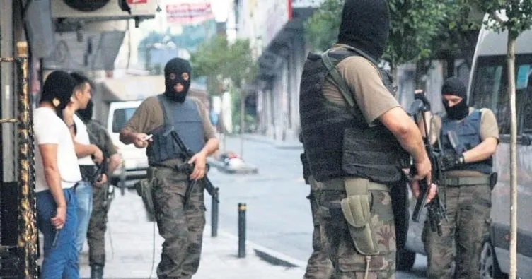 Muş’ta PKK’ya ait silah ve mühimmat ele geçirildi