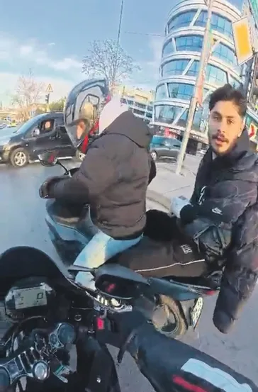 Takip edip kırmızı ışıkta saldırdılar