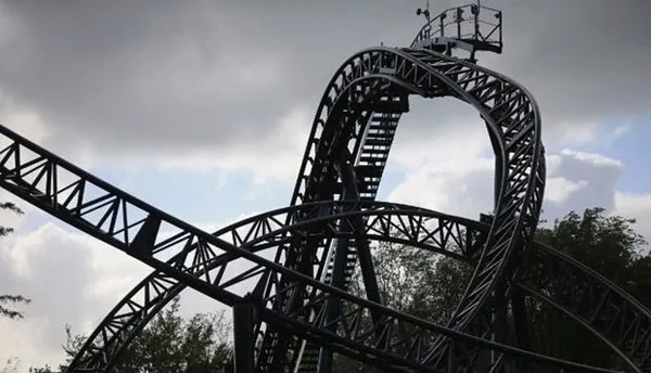 Roler coaster eğlencesi faciayla bitti