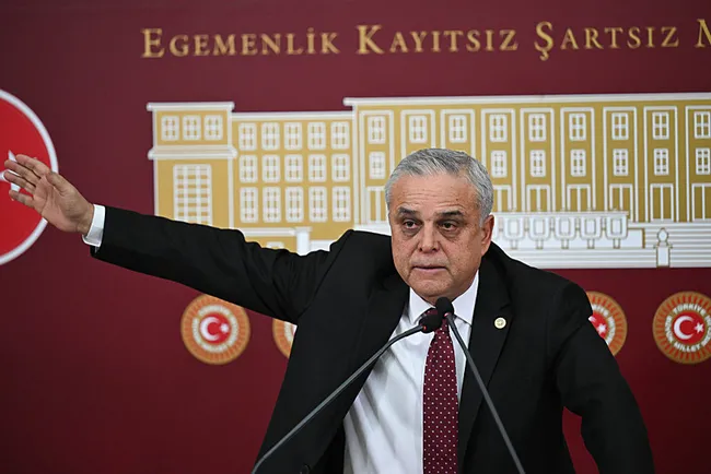 ak-partiye-katilan-hasan-ufuk-cakirdan-chpye-sert-sozler-haksizligin-pisligin-karsisinda-durmak-icin-geldik-1767777819148.jpeg AK Parti’ye katılan Hasan Ufuk Çakır’dan CHP’ye sert sözler: Haksızlığın, pisliğin karşısında durmak için geldik!