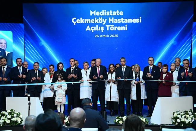 baskan-erdogan-turkiye-saglikta-oncu-ve-ornek-bir-ulke-oldu-1766751341259.jpeg Başkan Erdoğan: Türkiye sağlıkta öncü ve örnek bir ülke oldu...