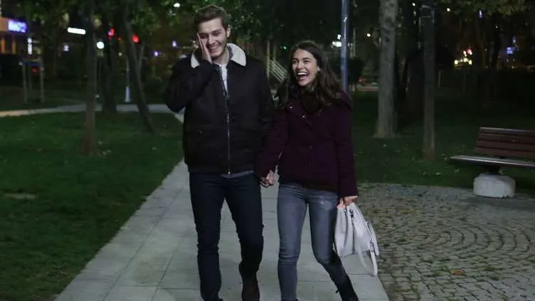 Kırgın Çiçekler 102. bölüm tamamı izle (tek parça olarak hemen izle)