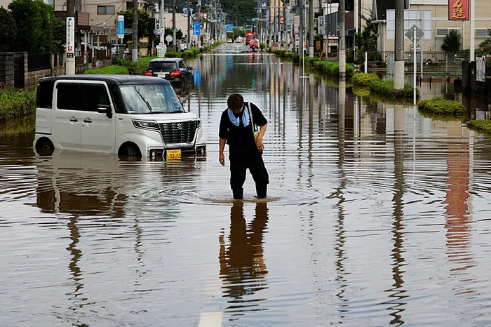 1790497423333.jpg Japonya’da Dujuan Tayfunu faciasında bilanço ağırlaşıyor: 12 ölü, 3 kayıp