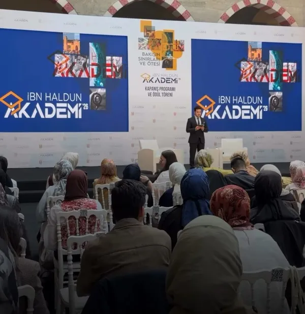 ibn-haldun-akademi26da-oduller-sahiplerini-buldu-1778958689738.jpg