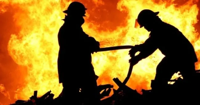 Şişli’de yangına müdahale eden itfaiye erine elektrik çarptı