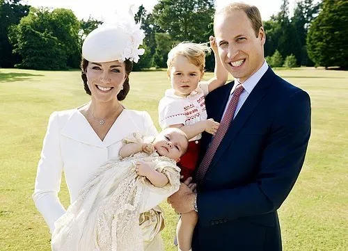 Cambridge Dükü William ve eşi Kate’in çocuklarının bakıcısı istifa etti