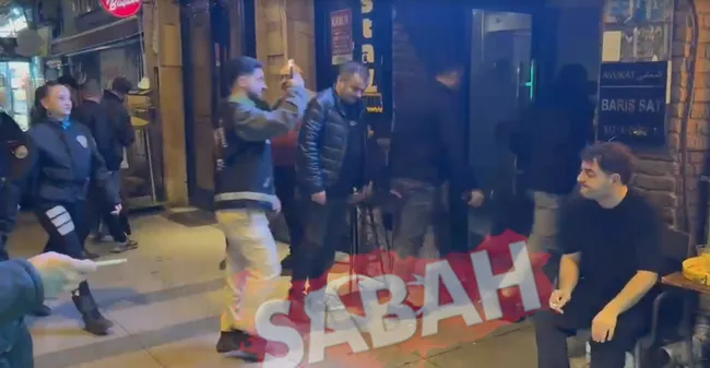 beyoglunda-hareketli-saatler-gece-kuluplerine-operasyon-1790976189301.jpg