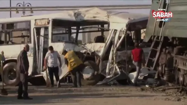 Azerbaycan'da feci kaza! Tren otobüse çarptı.