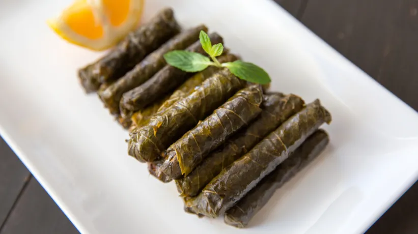 Bu sırla yapılan yaprak sarma dağılmıyor! İşte püf noktası