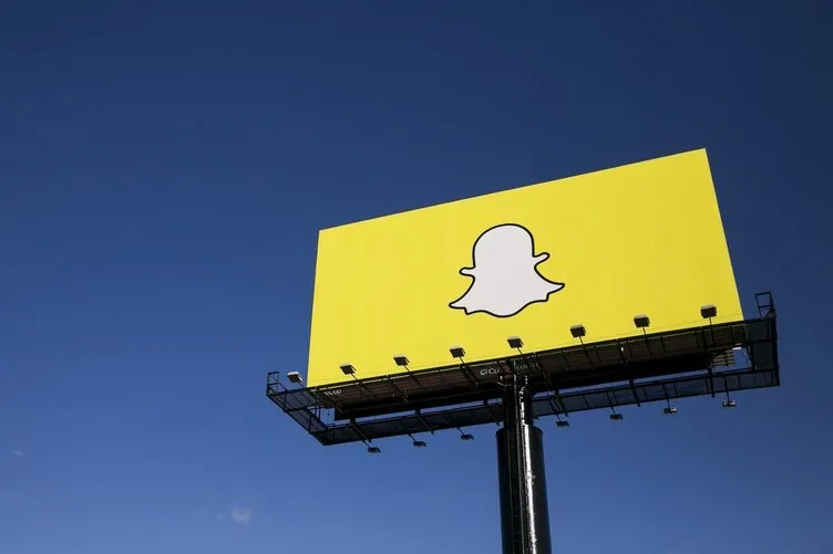Snapchat, özel hikayeler özelliğini tanıttı
