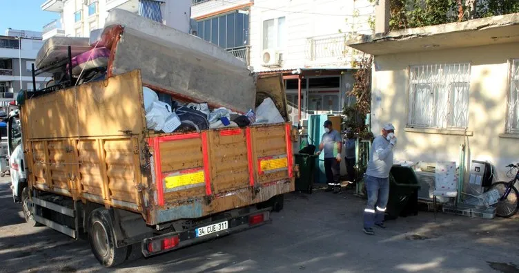 Antalya’da çöp ev temizlendi