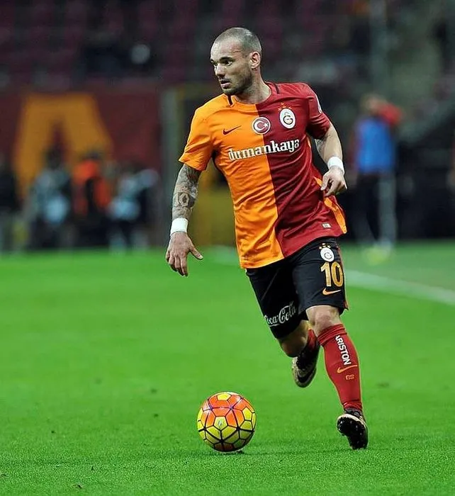 Sneijder’den yönetime transfer listesi