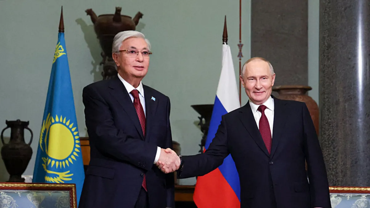 Putin, Kazakistan Cumhurbaşkanı ile görüştü Putin, Kazakistan Cumhurbaşkanı ile görüştü