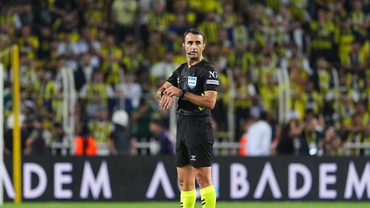 FIFA kokartlı hakem Atilla Karaoğlan