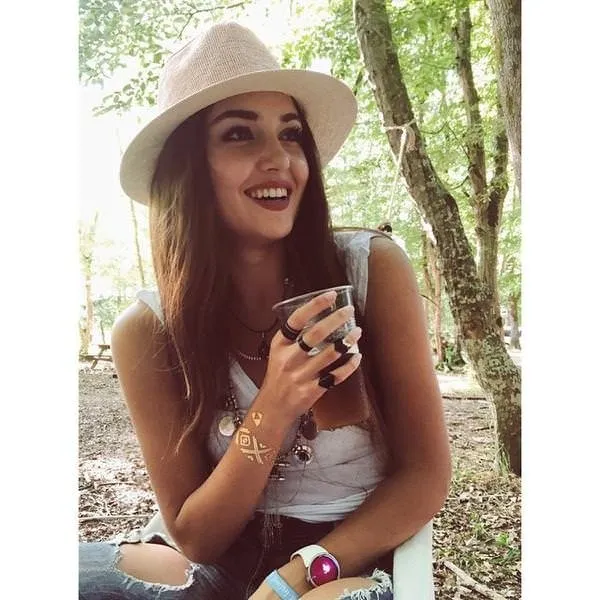 Ekranların yeni güzeli Hande Erçel!
